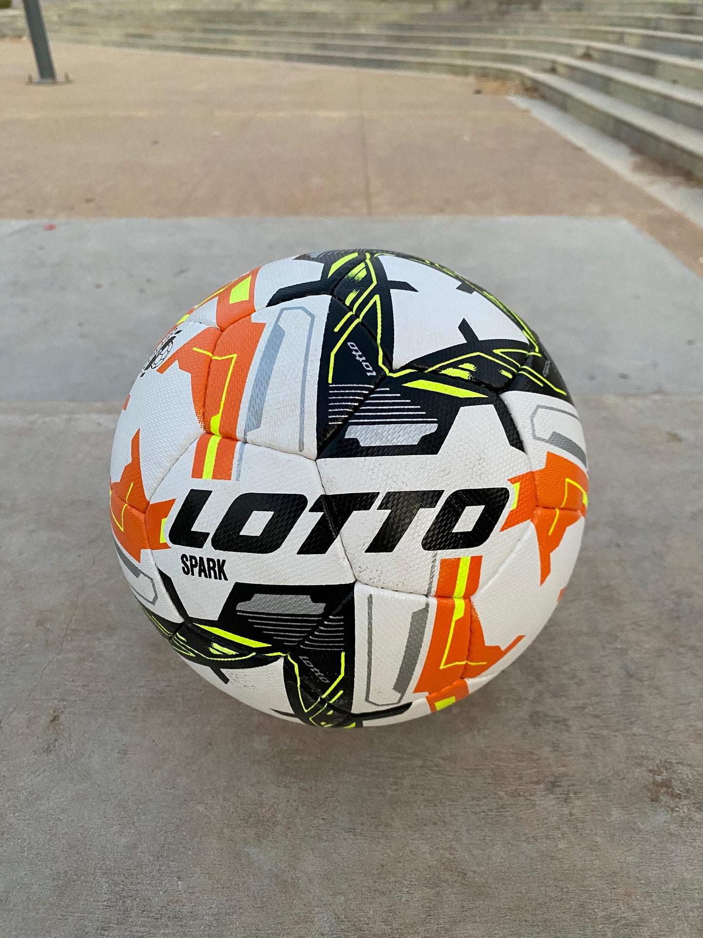 باك 9 تيشرتات + كرة قدم + مضخة